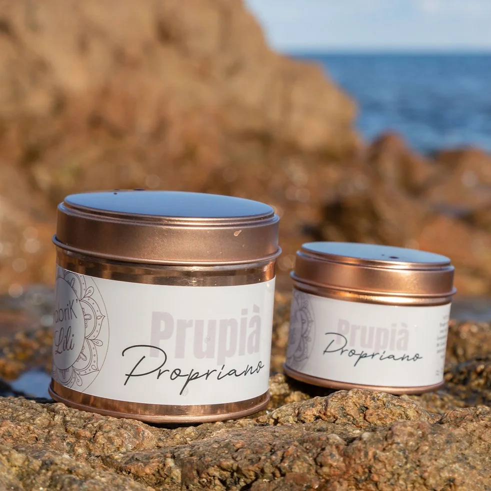 Bougie parfumée propriano La BoutiK' de Lili Corses expérience unique 100% made in france idée cadeau déco SOUVENIRS souvenirs 100% naturelle fabrication française