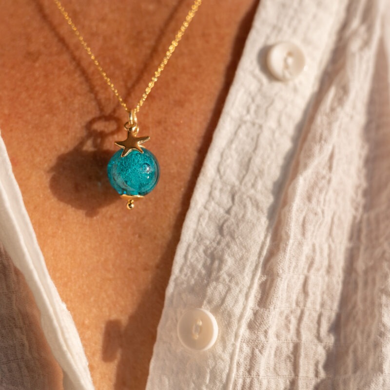 Collier perle turquoise verre Loupi verre isabelle artisna verrier idée cadeau femme fête des mères noel or chic élégant