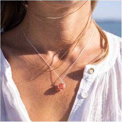 Collier perle verre rouge argent or doré loupi verre artisan verrier isabelle souvenirs bretagne idée cadeau femme fête des mères 100% made in france