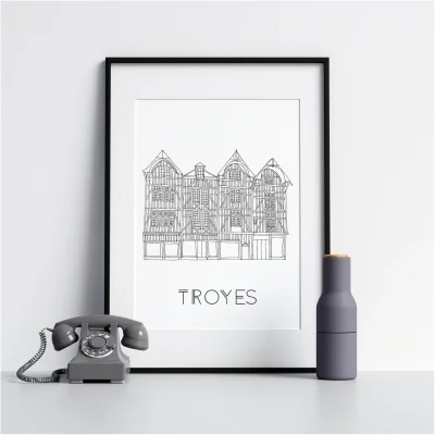 Affiche noir et blanc Troyes Grand Est souvenirs 100% made in France idées cadeaux produits régionaux Albane H illustration
