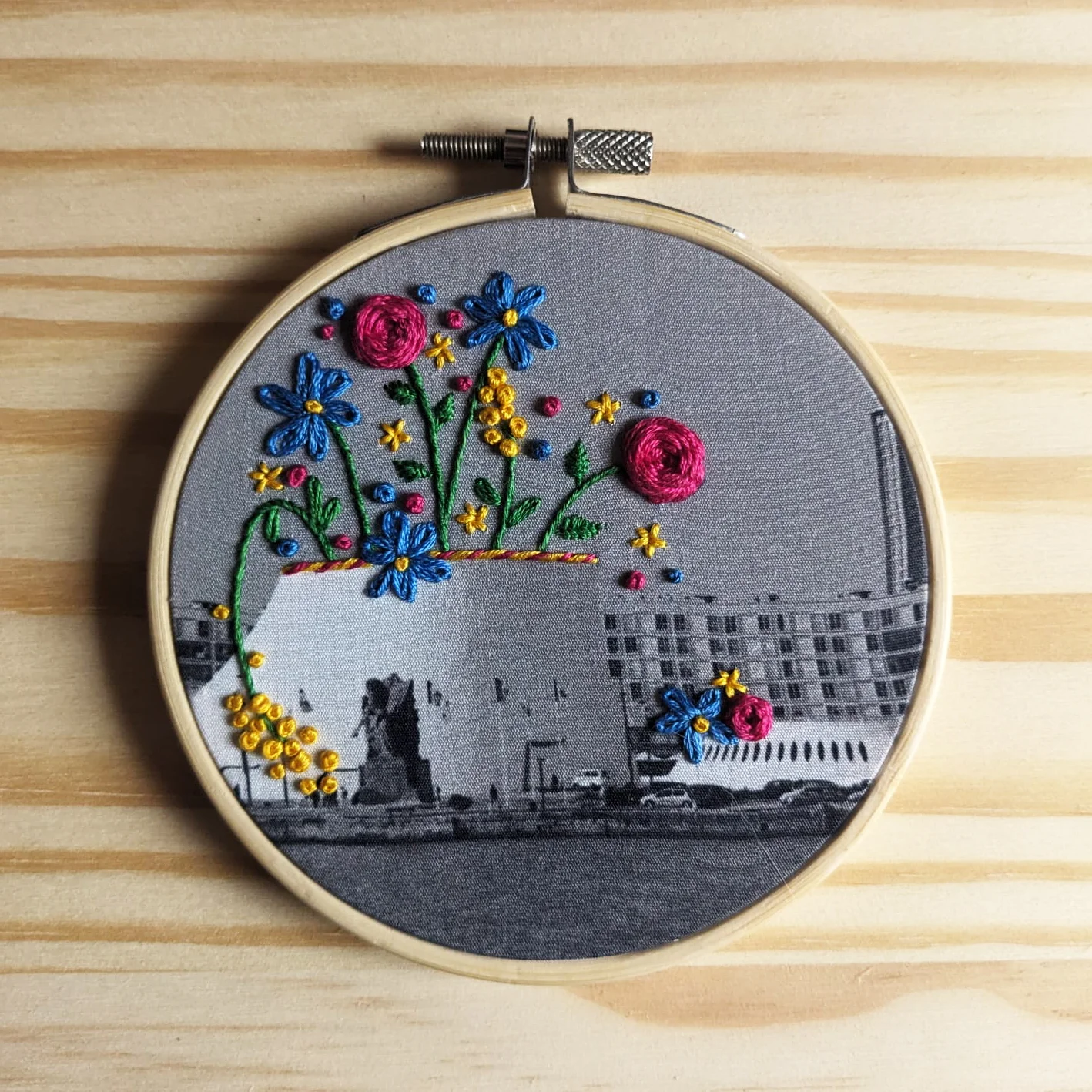 Kit de broderie Le Havre Normandie Souvenirs 100% made in france idée cadeau loisirs créatifs The comptoir