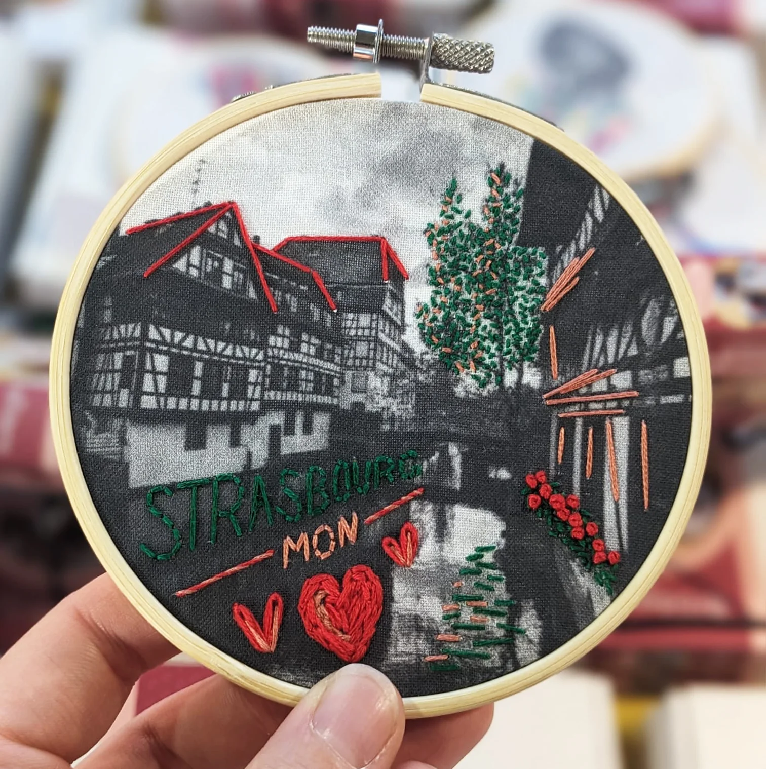 Kit de broderie Strasbourg Grand Est Souvenirs 100% made in france idée cadeau loisirs créatifs The comptoir