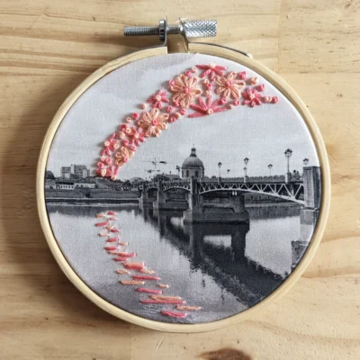 Kit de broderie Toulouse Occitanie Souvenirs 100% made in france idée cadeau loisirs créatifs The comptoir