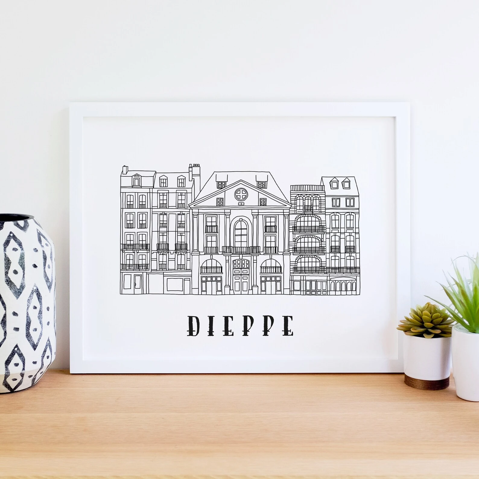 Affiche noir et blanc Dieppe Normandie souvenirs 100% made in France idées cadeaux produits régionaux Albane H illustration
