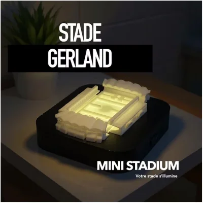Mini stade lumineux Gerland Lyon Auvergne Rhône Alpes souvenirs 100% made in France idée cadeau supporter
