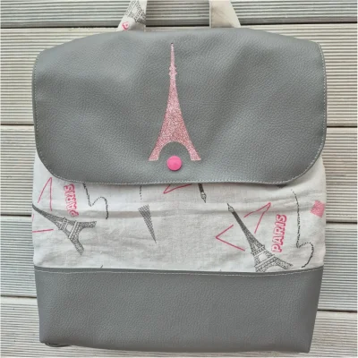 Sac crèche école Paris Tour Eiffel souple cuir France Bidiartiste souvenir souvenirs 100% Made in France