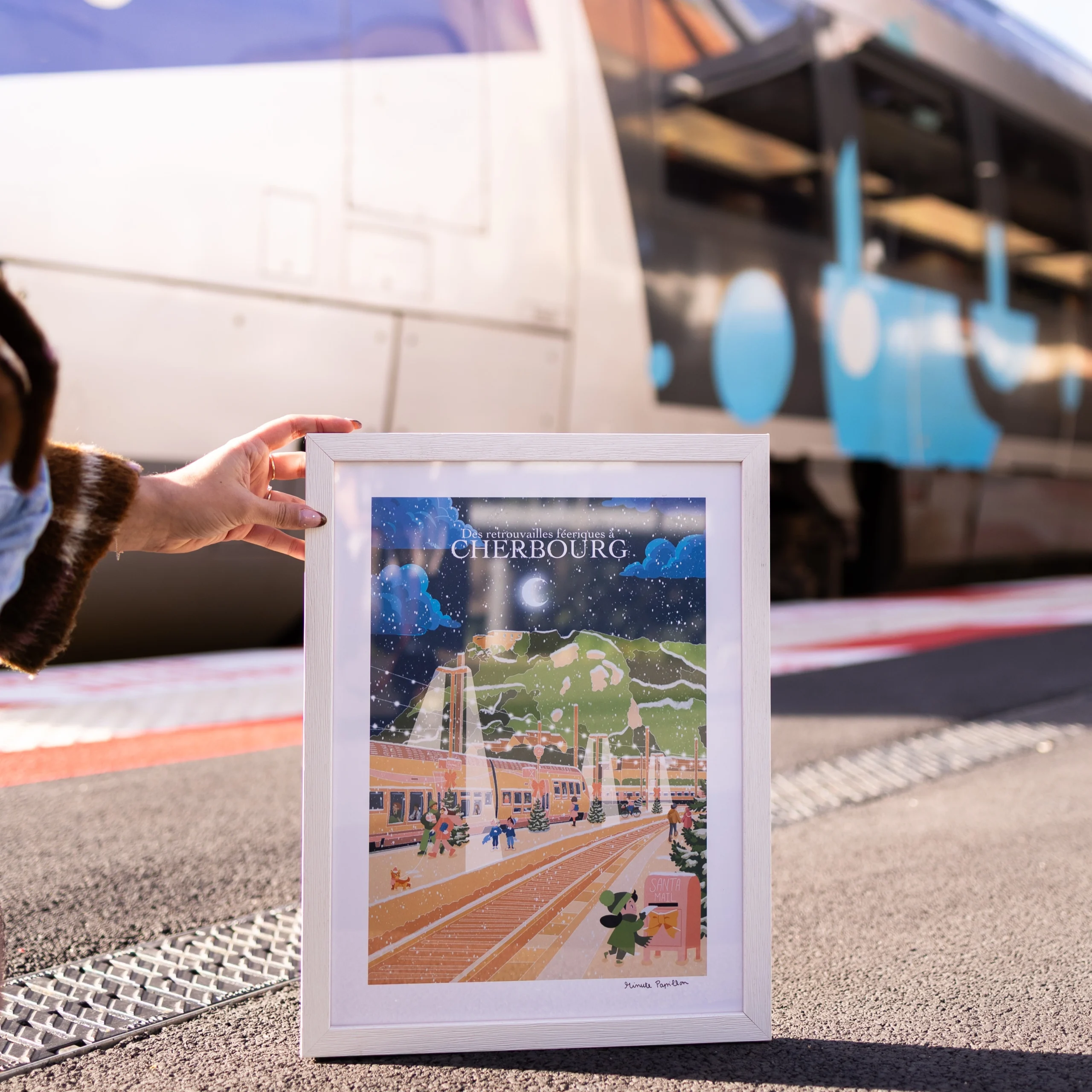 Affiche Cherbourg noël hiver féerique train souvenir souvenirs 100% made in France idée cadeau déco Minute Papillon