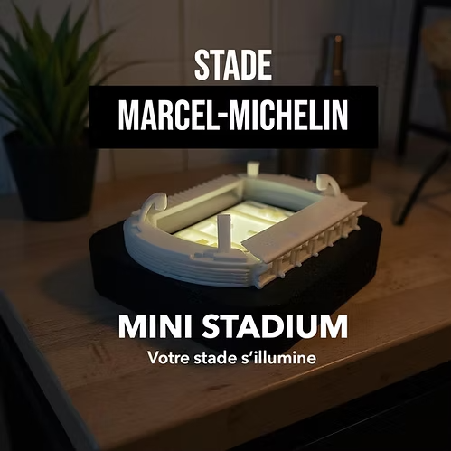 Mini stade lumineux stade rugby Marcel-Michelin Clermont-Ferrand ASM Clermont Auvergne région Auvergne Rhône-Alpes souvenirs 100% made in France idée cadeau supporter